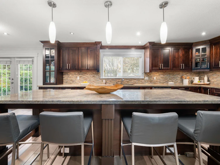 2733 Tempe Glen Drive, North Vancouver, BC, V7N 4K5 - 14
