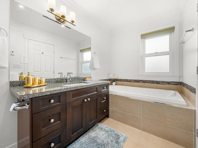 2733 Tempe Glen Drive, North Vancouver, BC, V7N 4K5 - 23