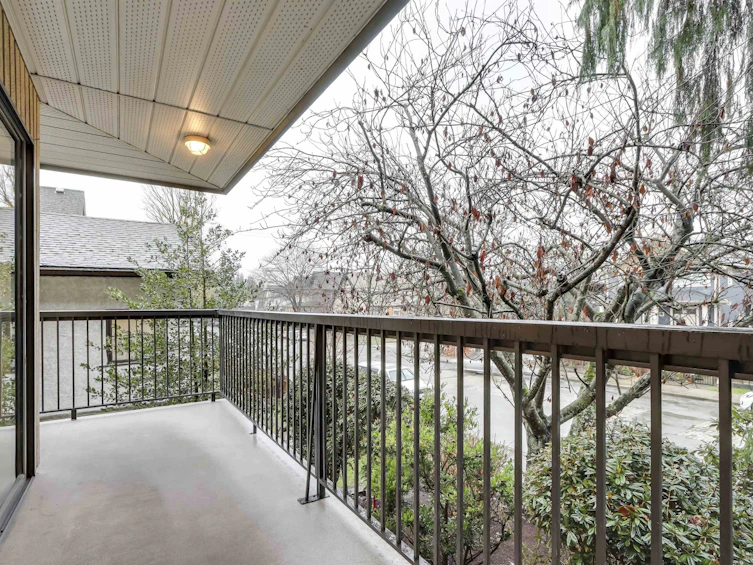206-1622 Frances Street, Vancouver, BC, V5L 1Z4 - 18