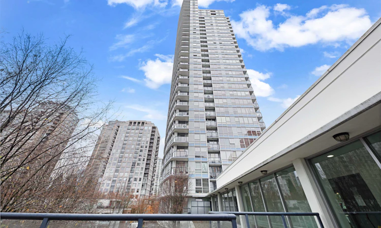 307-928 Beatty Street