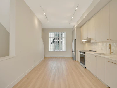 80-14151 58a Avenue - 4