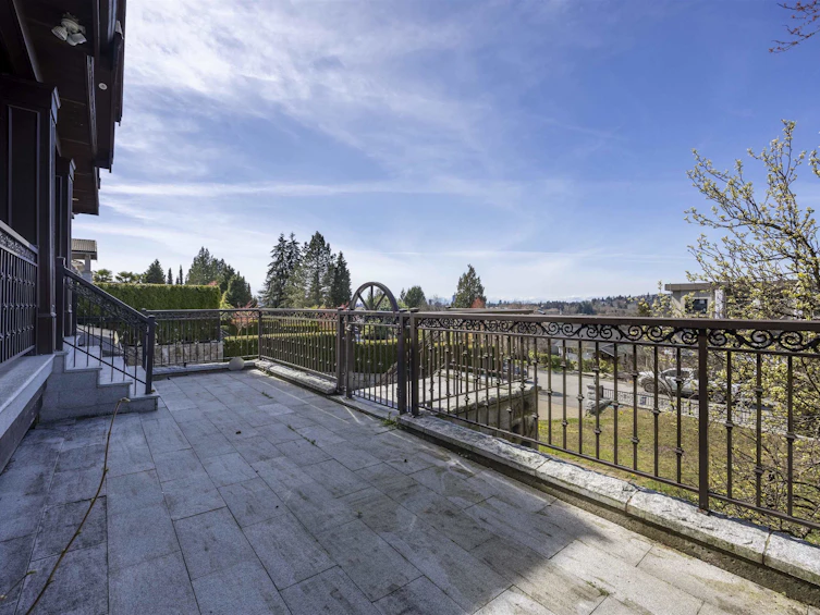 7282 Ridge Drive, Burnaby, BC, V5A 1B5 - 34