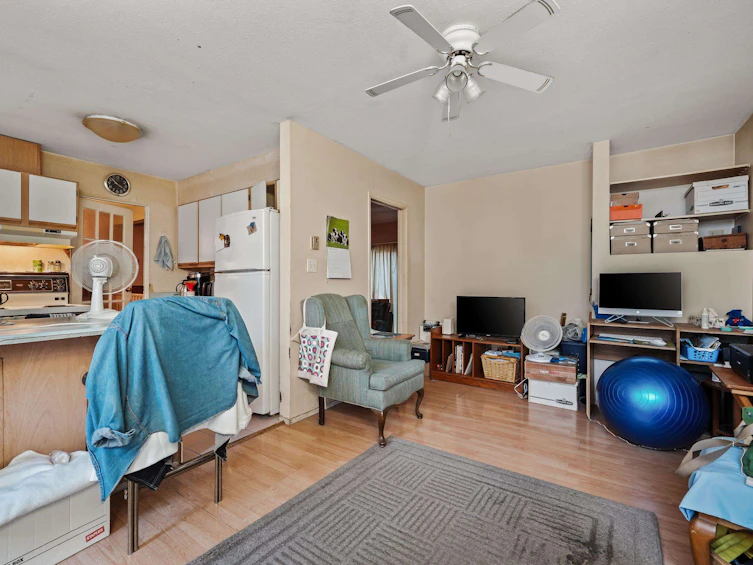 1621 Fell Avenue, North Vancouver, BC, V7P 2K5 - 11
