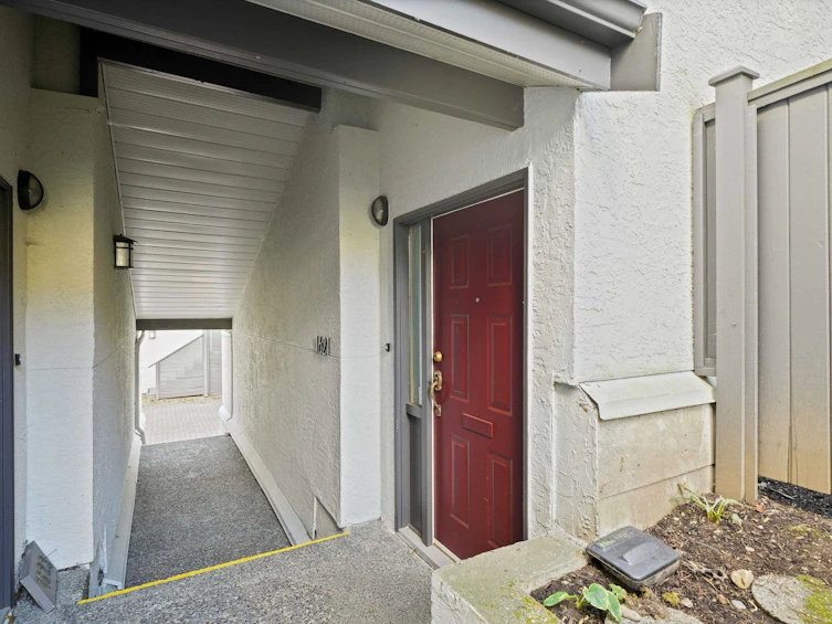 1621 Fell Avenue, North Vancouver, BC, V7P 2K5 - 4