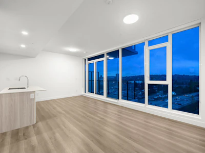 1106-901 Lougheed Highway - 4