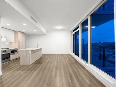 1106-901 Lougheed Highway - 3