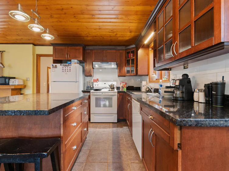 66176 Kawkawa Lake Road, Hope, BC, V0X 1L1 - 12