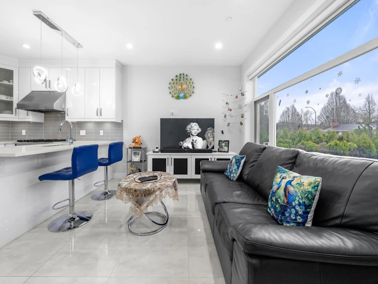 6751 Knight Street, Vancouver, BC, V5P 2W4 - 3