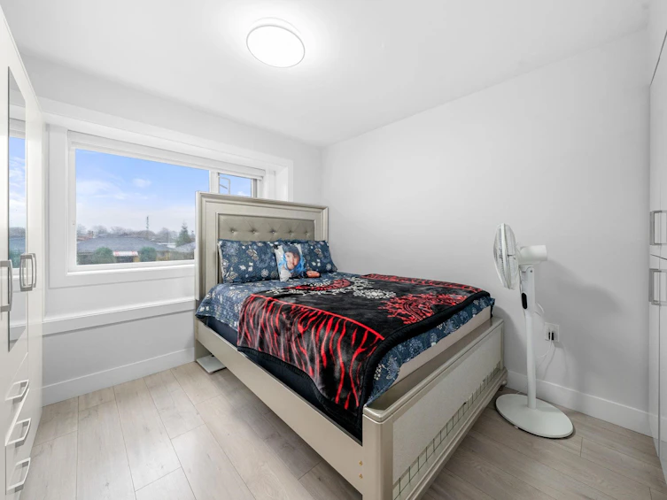 6751 Knight Street, Vancouver, BC, V5P 2W4 - 22