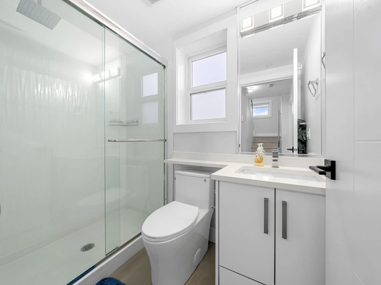 6751 Knight Street, Vancouver, BC, V5P 2W4 - 21