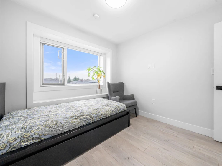 6751 Knight Street, Vancouver, BC, V5P 2W4 - 18