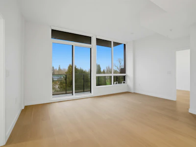 608-5212 Cambie Street - 2
