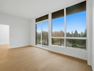 608-5212 Cambie Street - 3