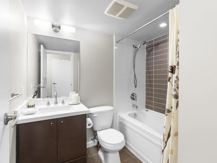 3001-13618 100 Avenue, Surrey, BC, V3T 0A8 - 19