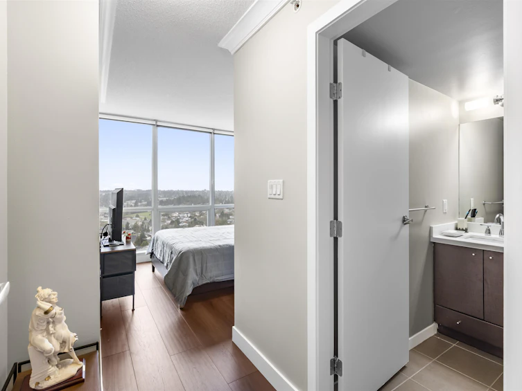 3001-13618 100 Avenue, Surrey, BC, V3T 0A8 - 27