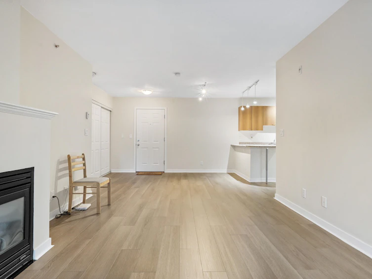 421-12083 92a Avenue, Surrey, BC, V3V 8C8 - 7