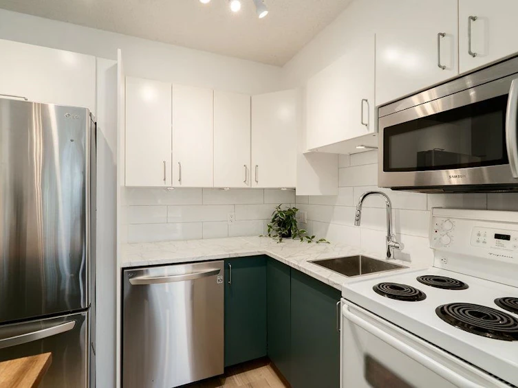 1009 Clarke Road, Port Moody, BC, V3H 1M3 - 4