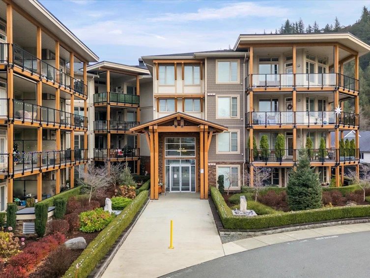 110-45746 Keith Wilson Road, Chilliwack, BC, V2R 0X3 - 2