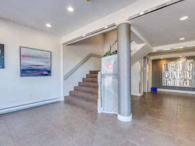 311-8120 Colonial Drive - 4