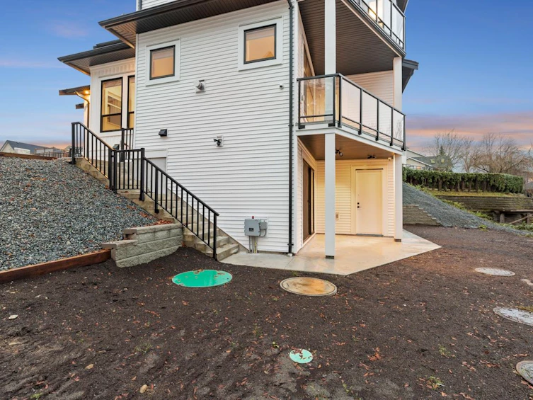 1-35133 Christina Place, Abbotsford, BC, V3S 8H1 - 35