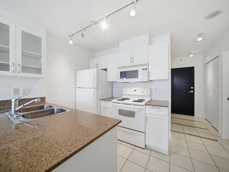 1908-938 Smithe Street, Vancouver, BC, V6Z 3H8 - 11