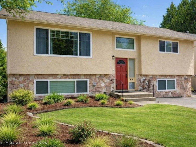 1550 Kent Street, Surrey, BC, V4B 4V2