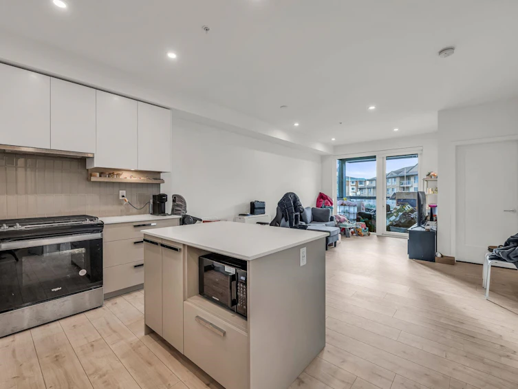 325-13788 76 Avenue, Surrey, BC, V3W 3V9 - 8