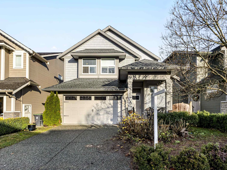 27557 27a Avenue, Langley, BC, V4W 0C4 - 2