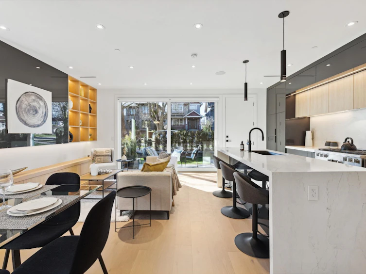 1-3081 W 14th Avenue, Vancouver, BC, V6K 2X7 - 14