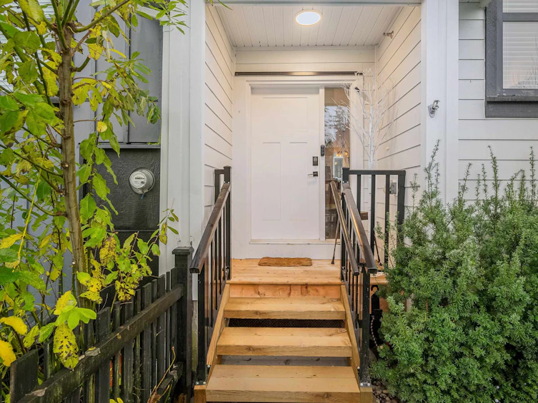 8141 202 Street, Langley, BC, V2Y 3K2 - 3