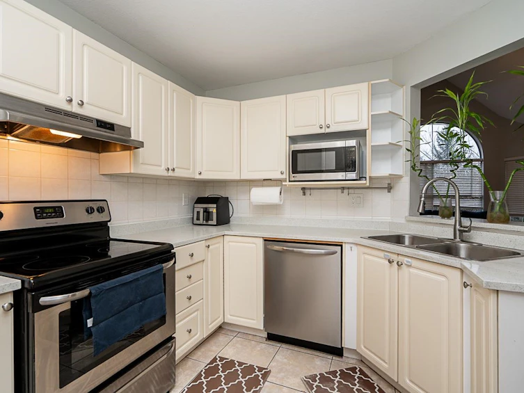 313-7171 121 Street, Surrey, BC, V3W 1G9 - 6