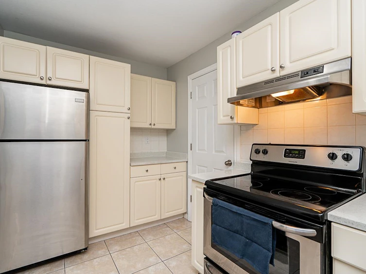 313-7171 121 Street, Surrey, BC, V3W 1G9 - 7