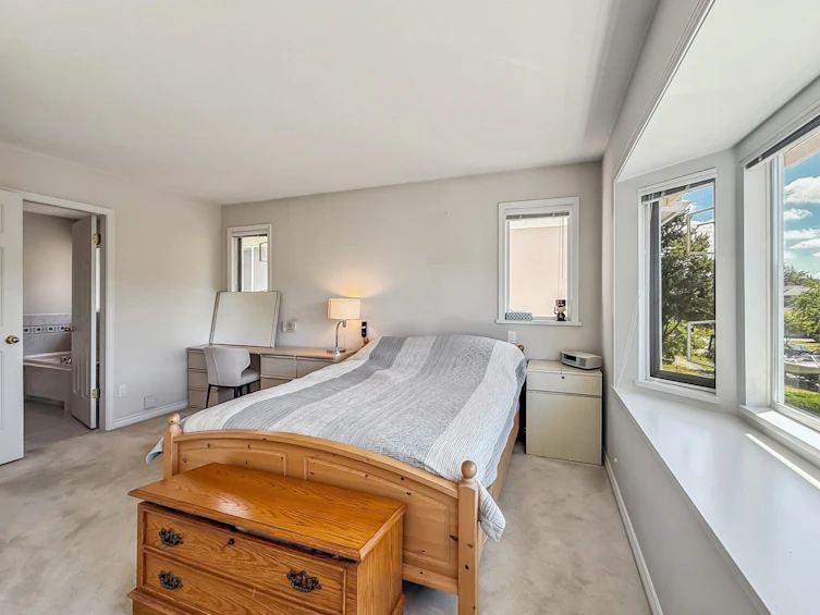 2755 W 20th Avenue, Vancouver, BC, V6L 1H1 - 19