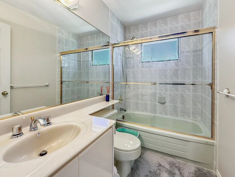 2755 W 20th Avenue, Vancouver, BC, V6L 1H1 - 26