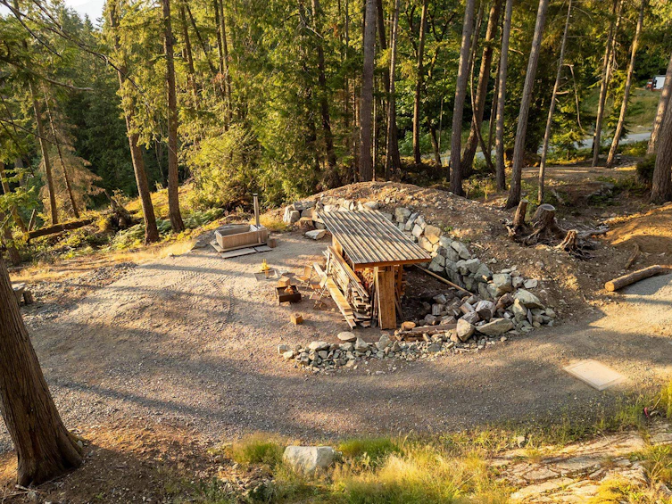 1701 Joan Audrey Lane, Bowen Island, BC, V0N 1G2