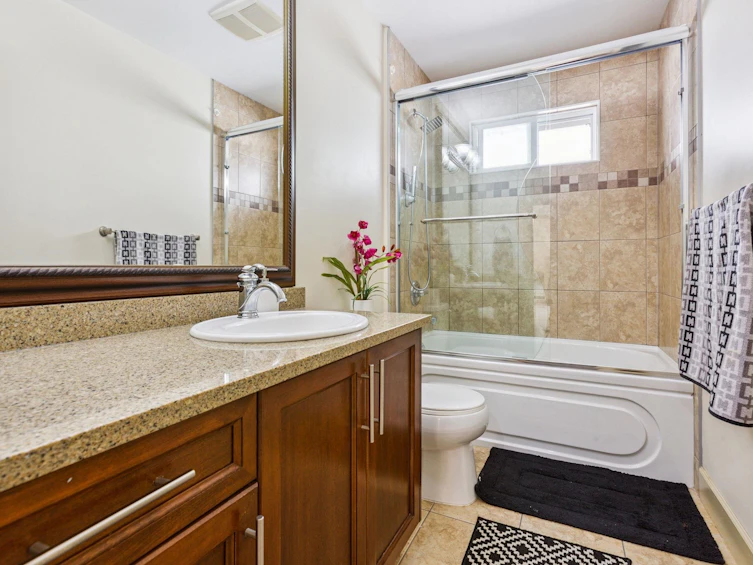 19358 73b Avenue, Surrey, BC, V4N 5Y2 - 32