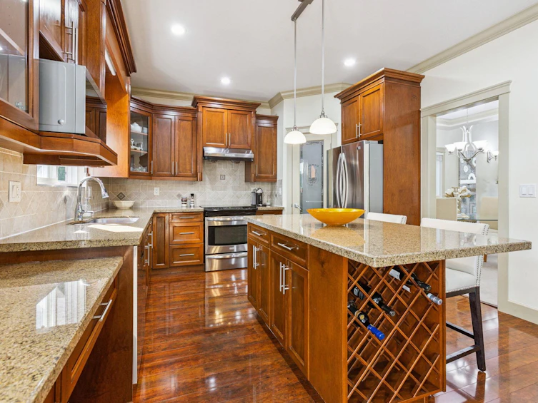 19358 73b Avenue, Surrey, BC, V4N 5Y2 - 19