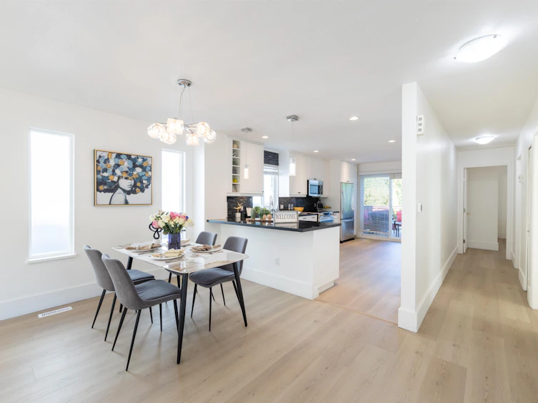 3638 Maginnis Avenue, North Vancouver, BC, V7K 2L6 - 6