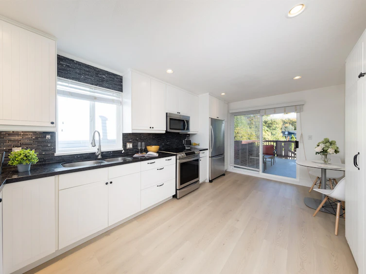 3638 Maginnis Avenue, North Vancouver, BC, V7K 2L6 - 13