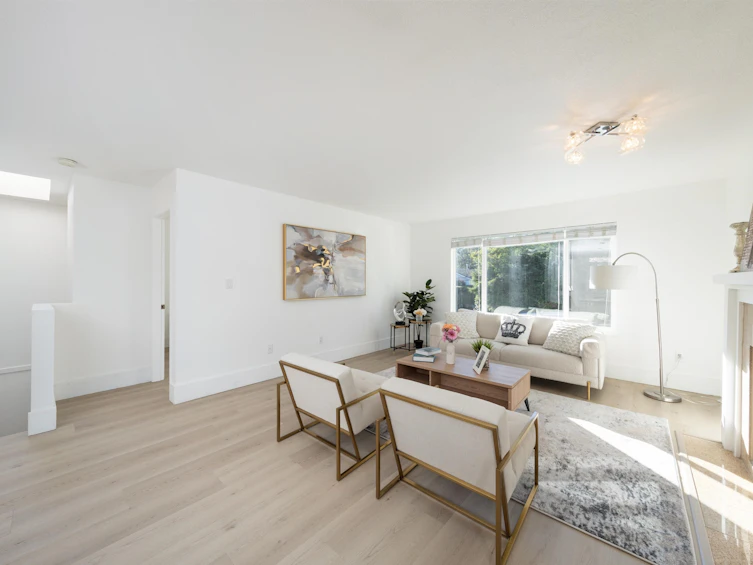 3638 Maginnis Avenue, North Vancouver, BC, V7K 2L6 - 9
