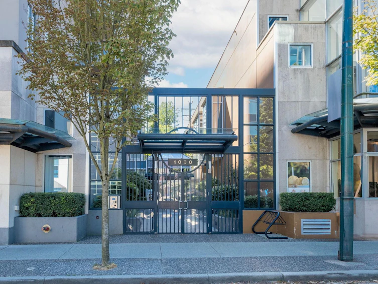 302-1030 W Broadway Street, Vancouver, BC, V6B 4J5 - 26