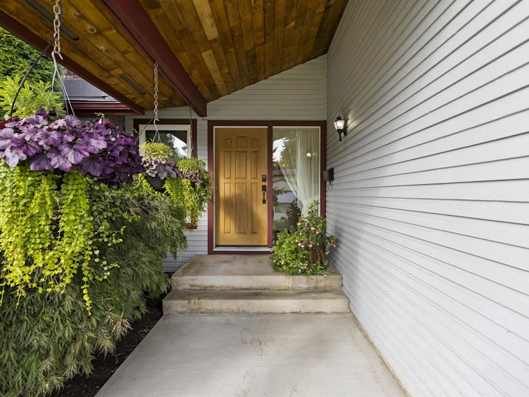 8985 145 Street, Surrey, BC, V3R 7J6 - 5