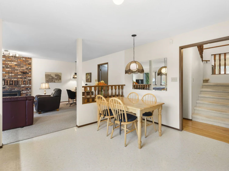 8985 145 Street, Surrey, BC, V3R 7J6 - 14