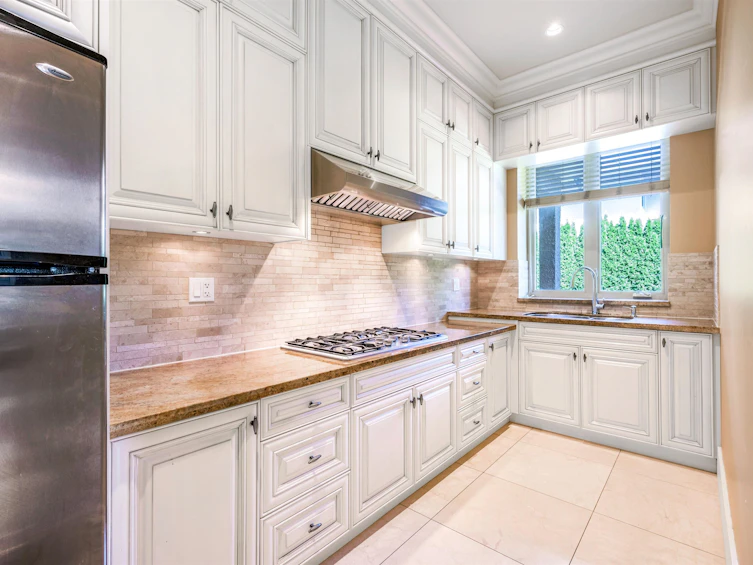 6760 Gamba Drive, Richmond, BC, V7C 2G5 - 5