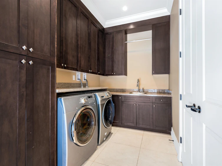 6760 Gamba Drive, Richmond, BC, V7C 2G5 - 10