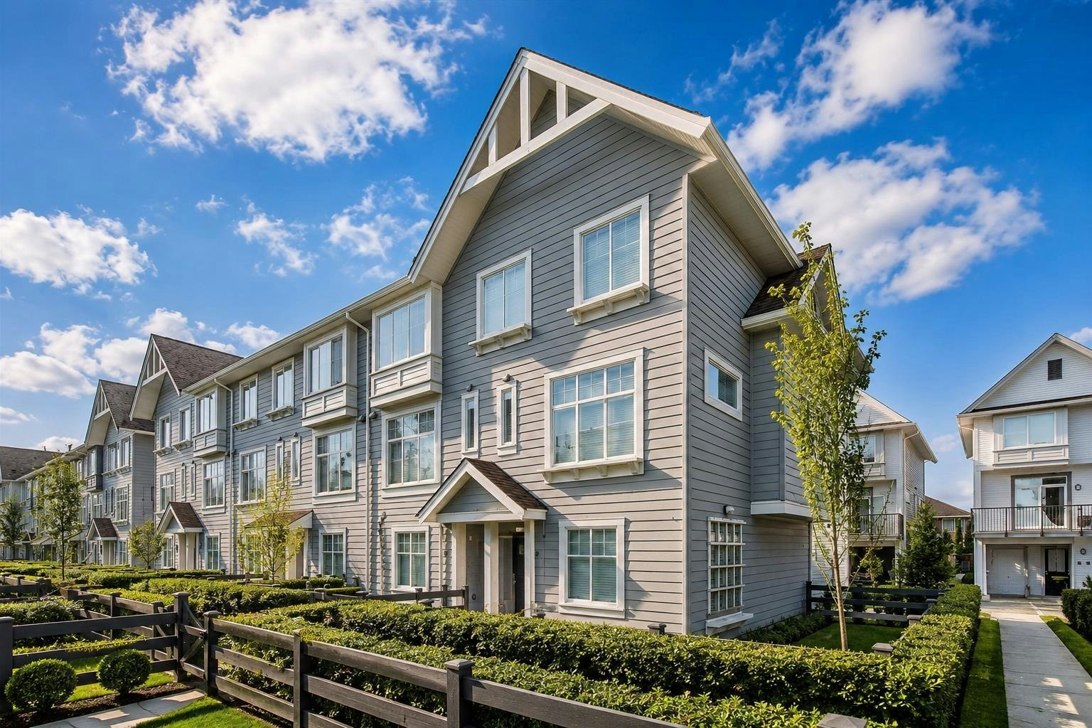 95-15778 85 Avenue, Surrey, BC, V4N 6W8