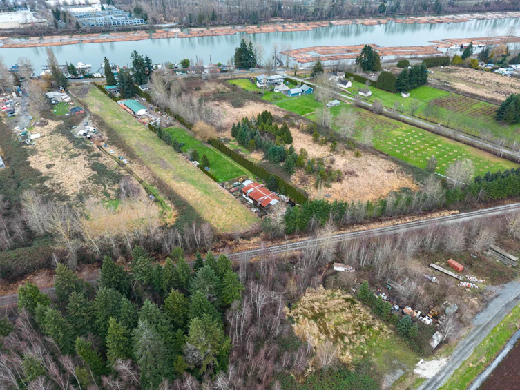 18700 River Road, Richmond, BC, V6V 1M1 - 12