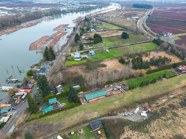 18700 River Road, Richmond, BC, V6V 1M1 - 10