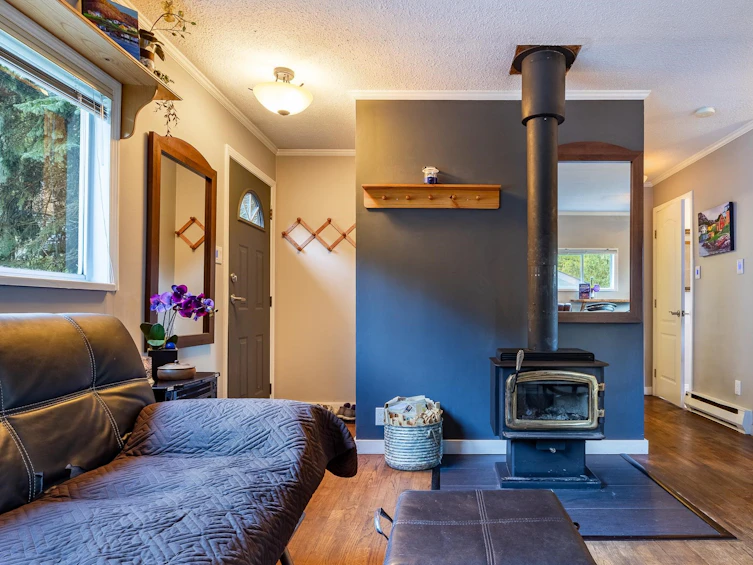 5203 Wesjac Road, Pender Harbour Egmont, BC, V0N 2H1 - 3