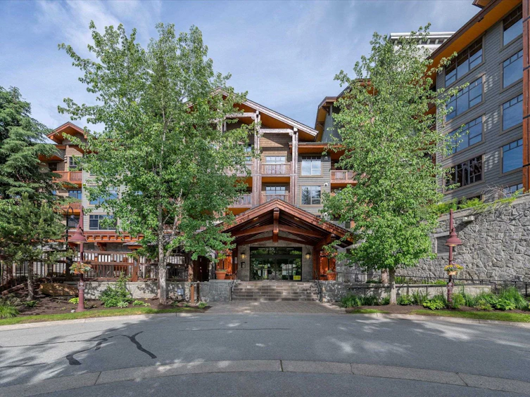 221-2202 Gondola Way, Whistler, BC, V8E 0M7